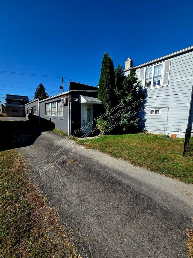 Photo - 323 Hughes St Unit 2