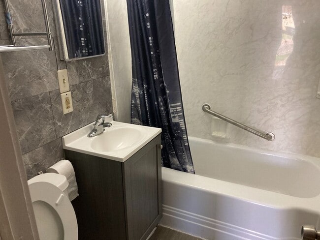 Photo - Cute 2 bed 1 bath!