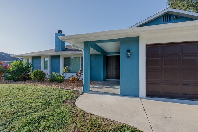 Photo - 842 SE Streamlet Ave