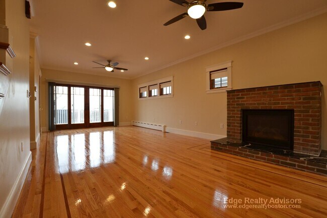 Photo - 160 Bigelow St Unit 1