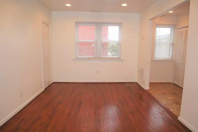 Photo - 1869 Kendall St NE Unit 4