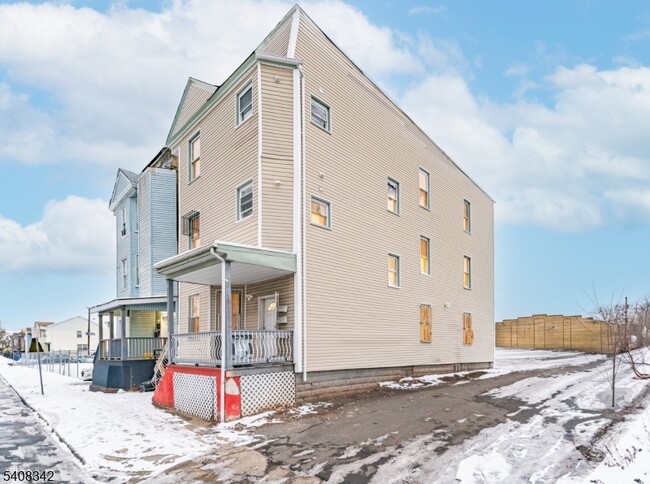 Photo - 528 S 13th St Unidad 1