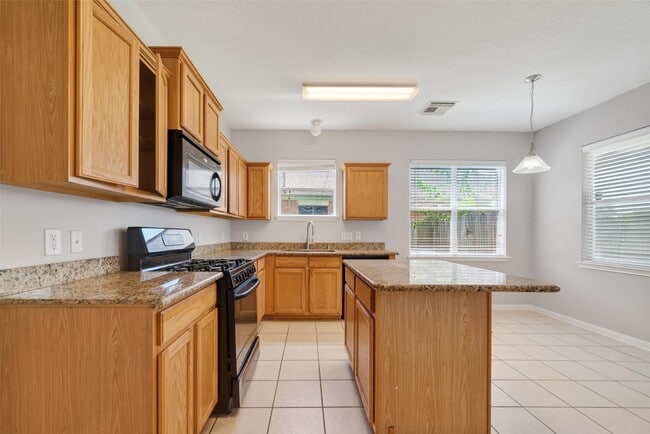 Photo - 16119 Gavin Ln