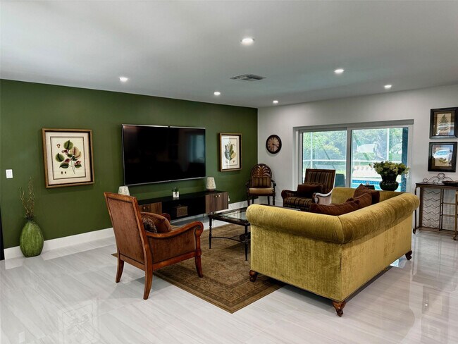 Photo - 4101 NW 10th St