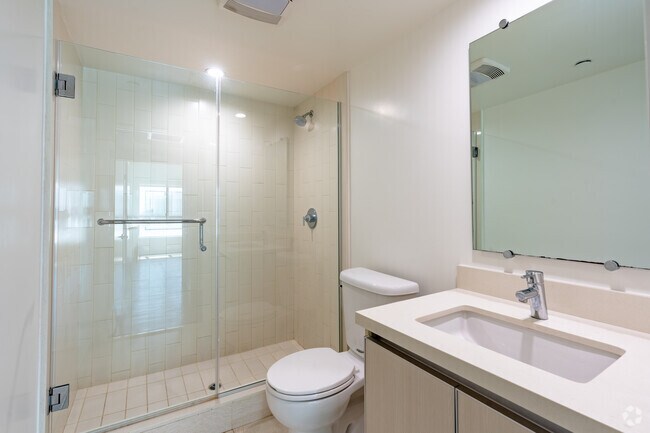 Photo - Hayworth Hyde by Wiseman