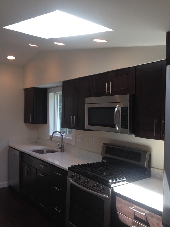 Photo - 7 Maverick St Unidad one bed