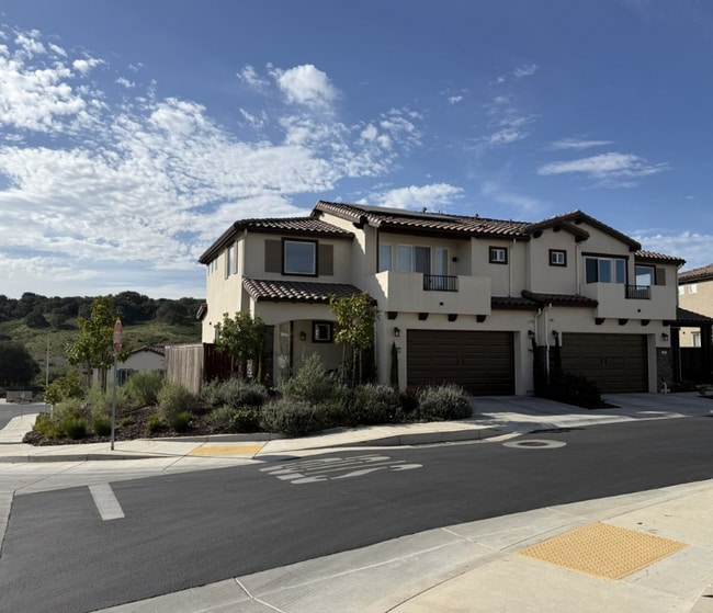 Photo - Gorgeous 4 bed, 2.5 bath in the Rice Ranch Community