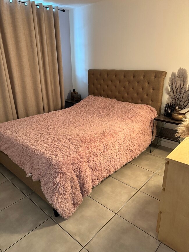 Photo - 750 NE 64th St Unidad B301