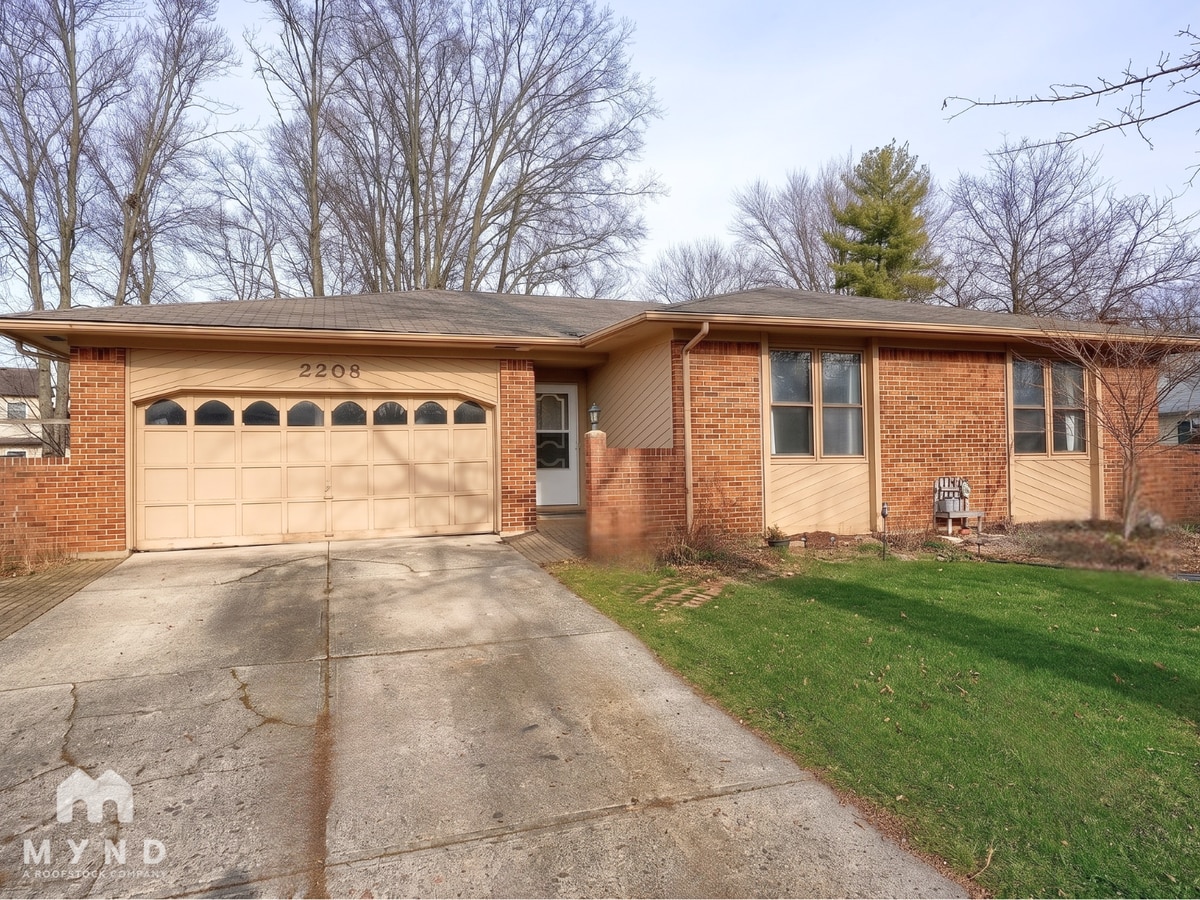 Photo - 2208 Surreygate Dr