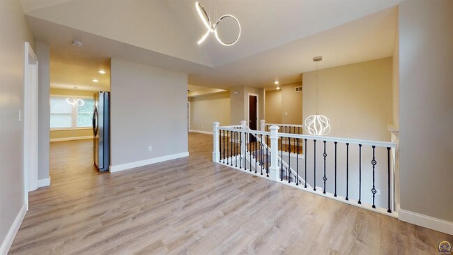 Photo - 3755 SW Summerfield Dr