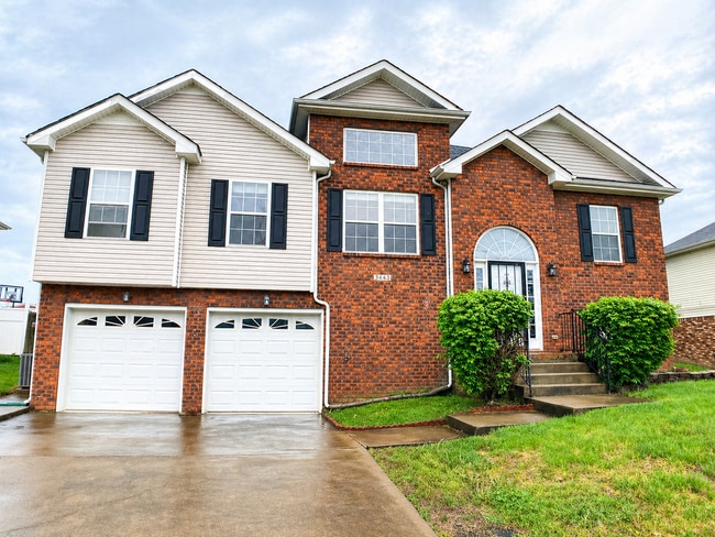 Building Photo - Welcome to Your Next “Wow” Home!