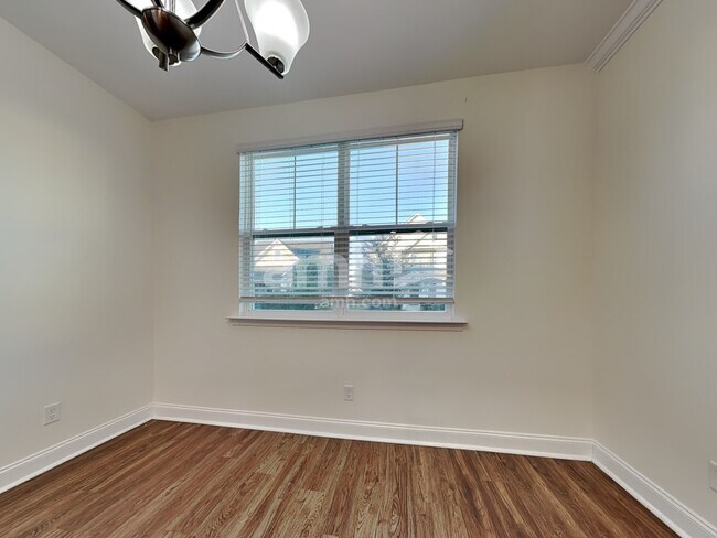 Photo - 208 Clearwater Cir