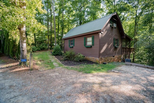 Photo - 701 Lake Forest Dr House