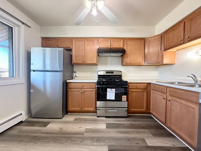 Photo - 7715 Woodward Ave