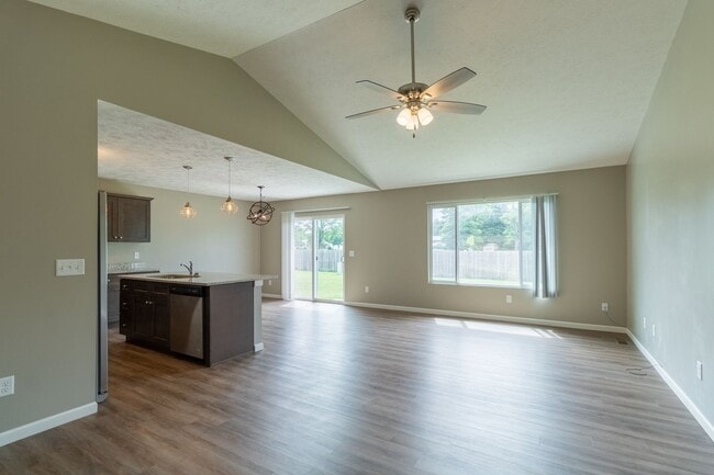 Photo - Gorgeous Newer Home in Nice Family Neighborhood