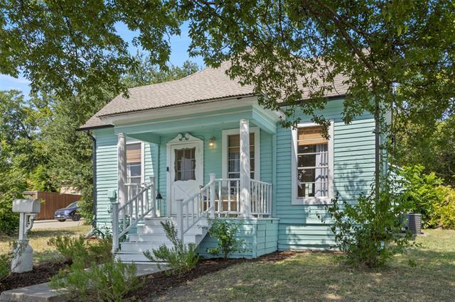 Photo - 408 S College St
