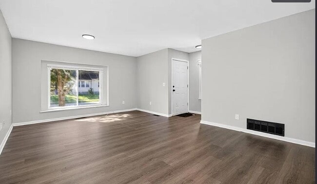 Photo - 9509 Pratt Ave