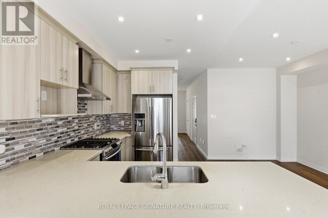 Photo - 128 Orchardcroft Rd