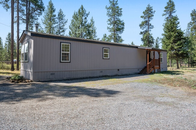 Photo - 53955 1st St