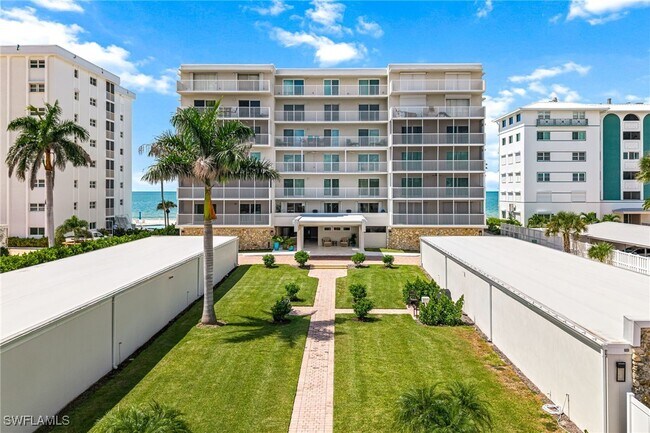 Photo - 1977 Gulf Shore Blvd N Unidad 204