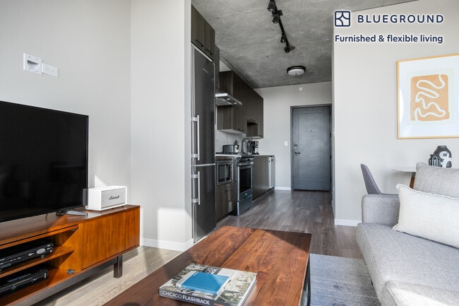 Photo - 939 W Washington Blvd Unit FL9-ID273