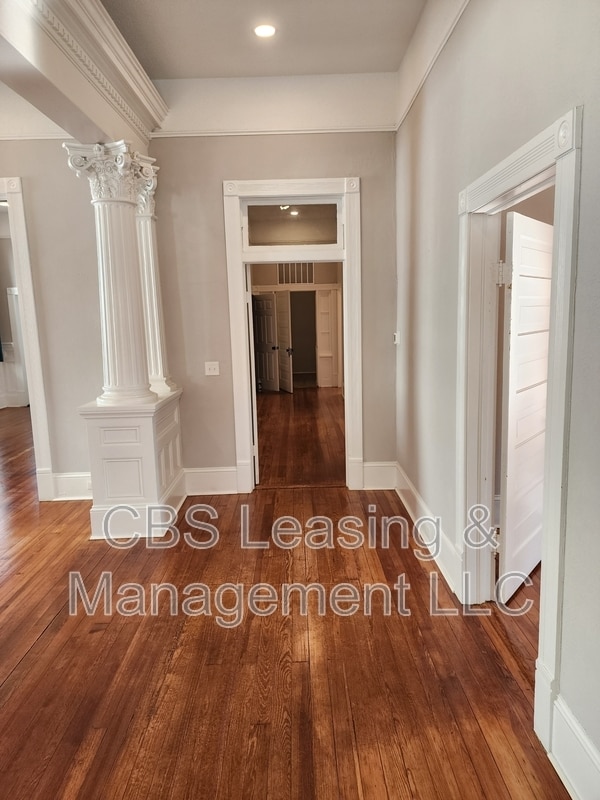 Photo - 2908 10th Ave