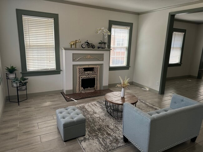 Photo - 2525 NW 11th St