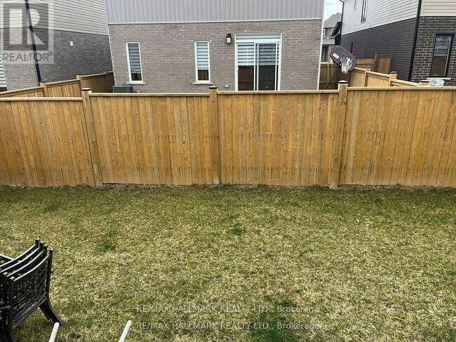 Photo - 2961 Turner Crescent