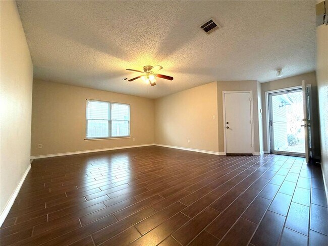 Photo - 12932 Heyerdahl Dr