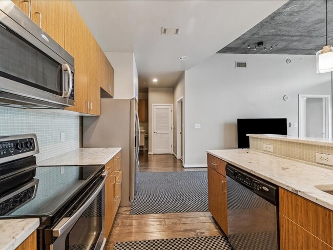 Photo - 5925 Almeda Rd Unit 12704
