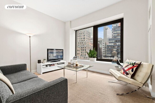 Photo - 75 Wall St Condo