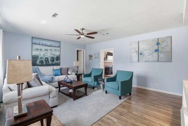 Photo - 3310 NW 28th Ave