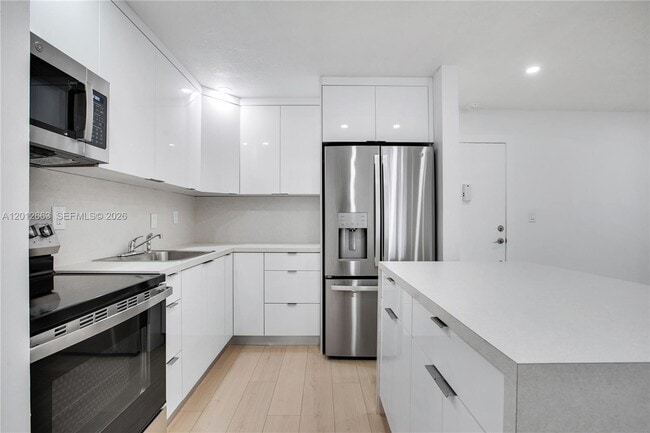 Photo - 4670 W 13th Ln Unit 411