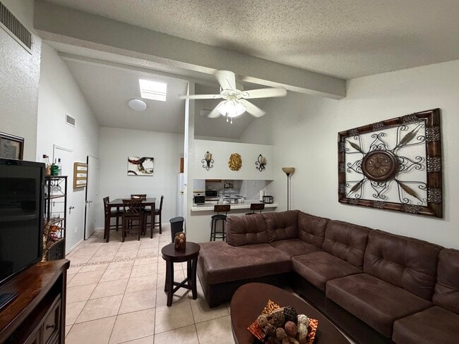 Photo - 136 N Troy Ave