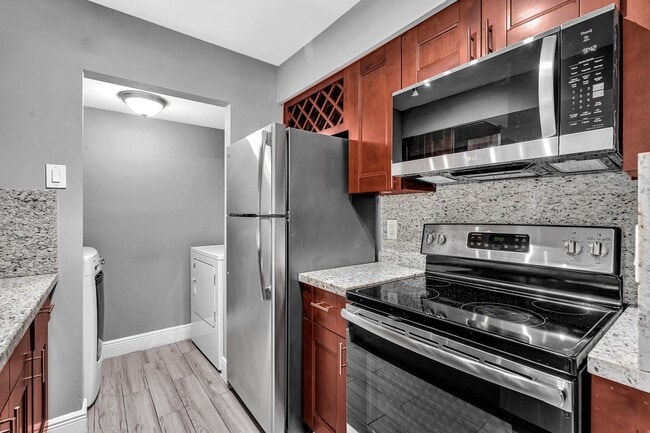 Photo - 1263 SW 46th Ave