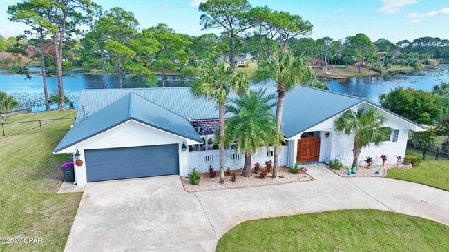 Building Photo - 263 Lullwater Dr