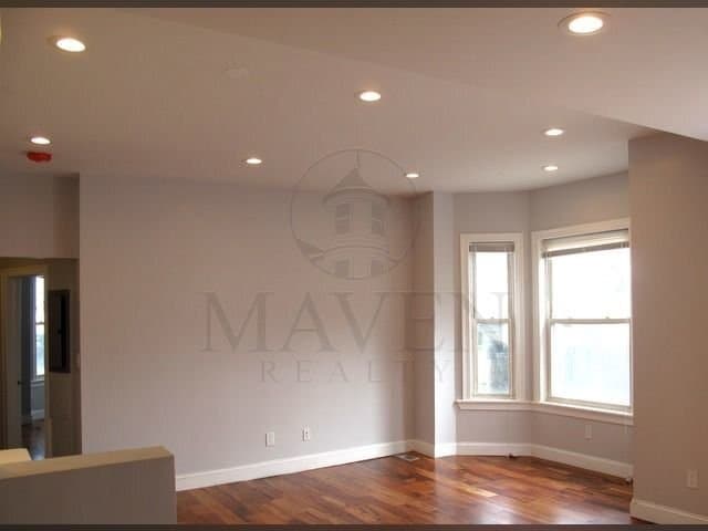 Photo - 163 Main St Unit 1