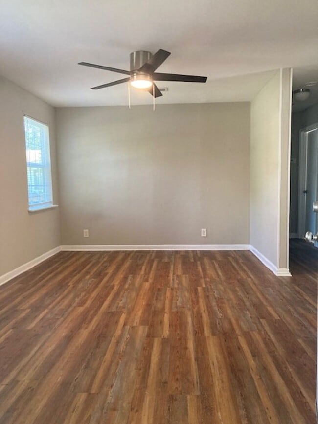 340 Stone Cir
