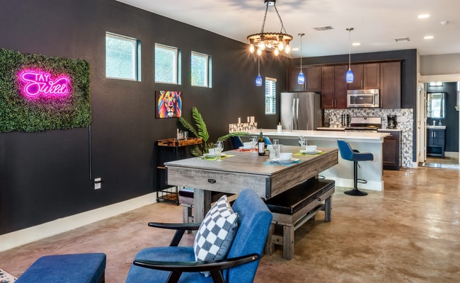 Photo - 3000 Neal St