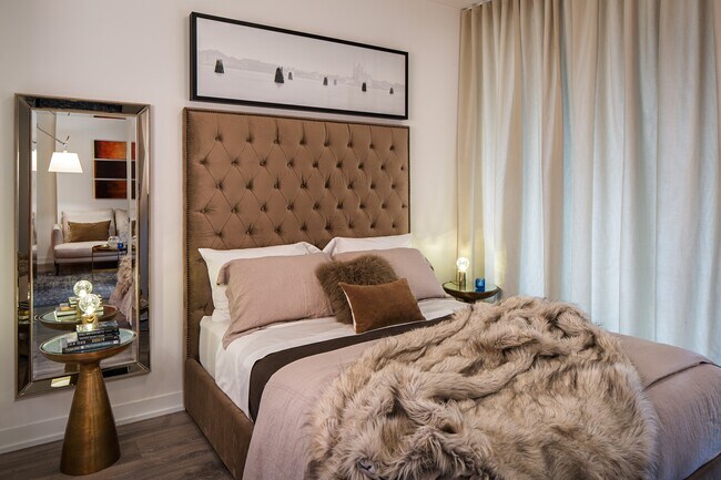 Photo - TWO St Thomas