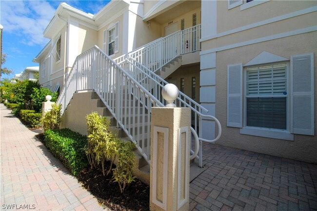 1360 Sweetwater Cove Unit 202