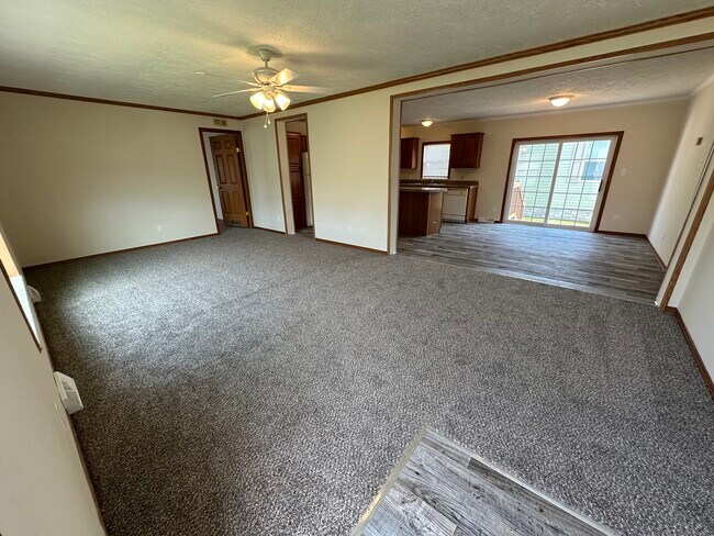 Photo - 375 Laurel Oak Ln