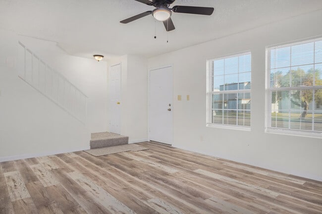 Photo - 1029 E Bendix Dr