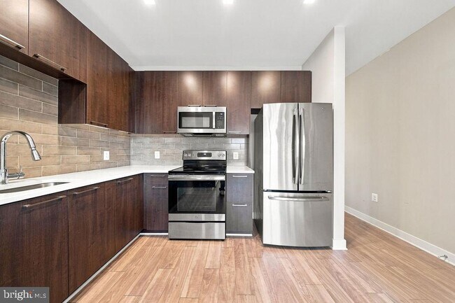 Photo - 989 S Buchanan St Unit 325