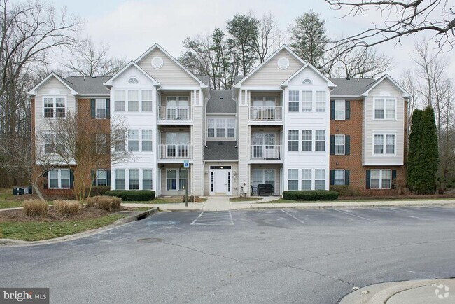 Building Photo - 8702 Natures Trail Ct Unit 301 Rental