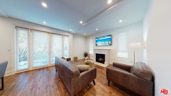 Photo - 907 S Shenandoah St