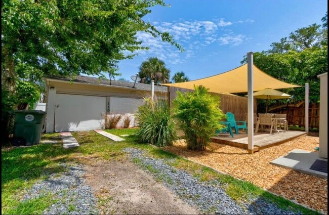 Building Photo - 118 Pierce Ave