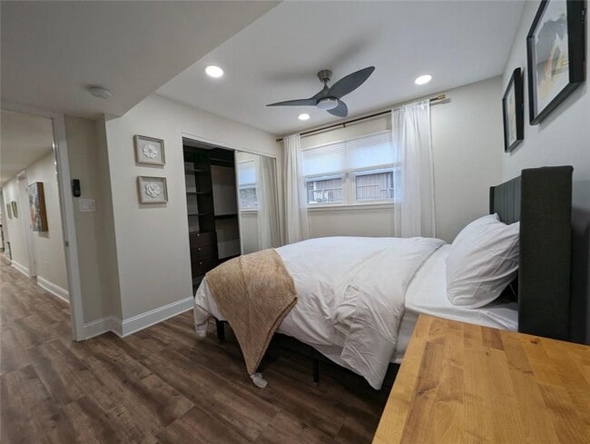 Photo - 1303 Colony Dr