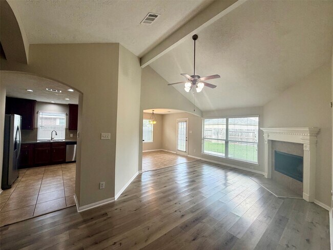 3715 Humble Dr