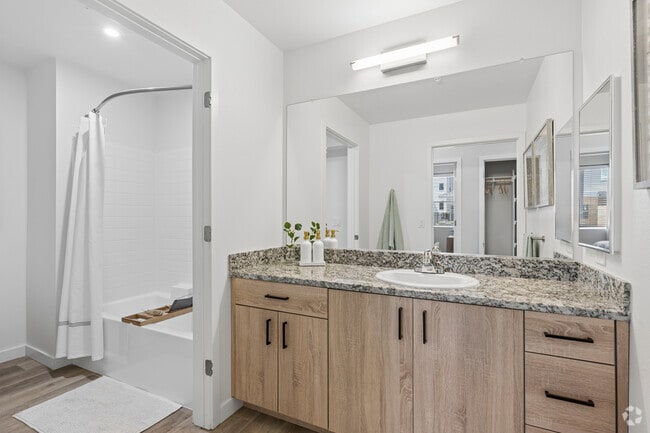 Model D 2BR, 1BA - 860SF - Bathroom